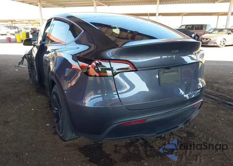 2023 Tesla Model Y Rwd из США, поврежденный, VIN 7SAYGDED3PF944424